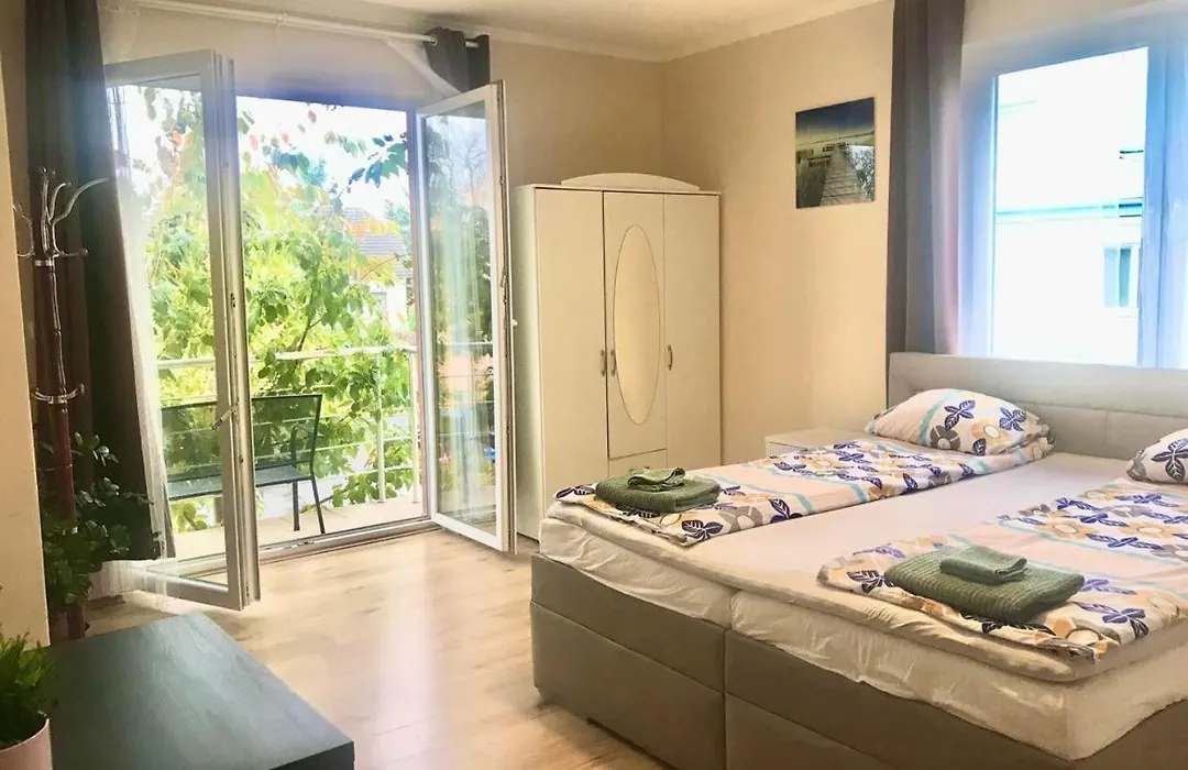 Fresh House-1
