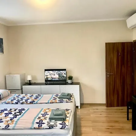 Fresh House-2